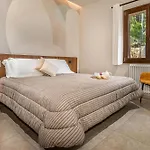 Villa Provenza 12&4, Emma