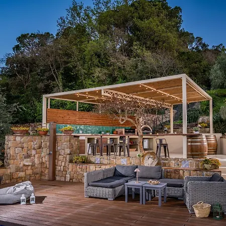 فيلة Provenza 12&4, Emma *