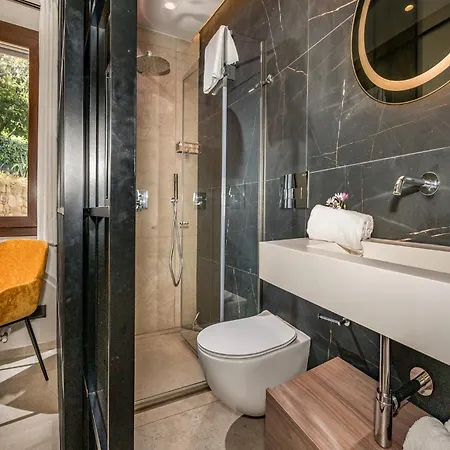 Provenza 12&4, Emma *