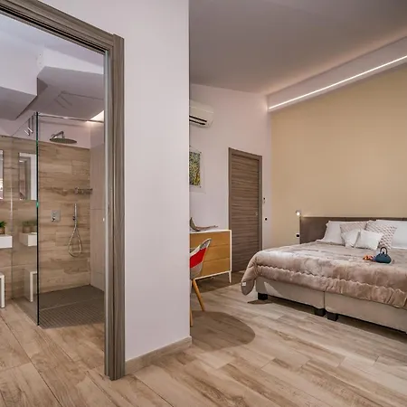 Provenza 12&4, Emma فيلة تْشيفالو