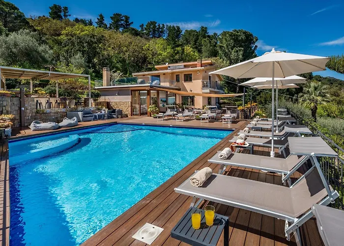 Villa Provenza 12&4, Emma Cefalù