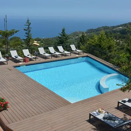Provenza 12&4, Emma Villa *