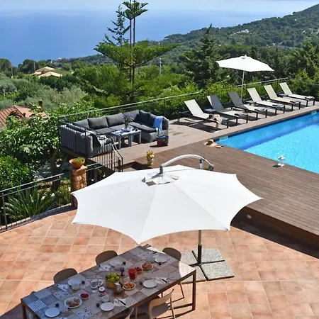 Villa Provenza 12&4, Emma *
