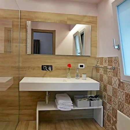 Villa Provenza 12&4, Emma