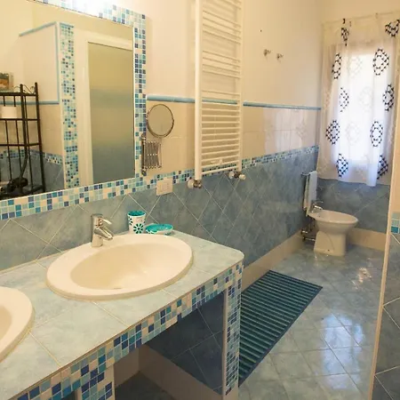 Villa Provenza 12&4, Emma *