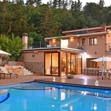 Villa Provenza 12&4, Emma