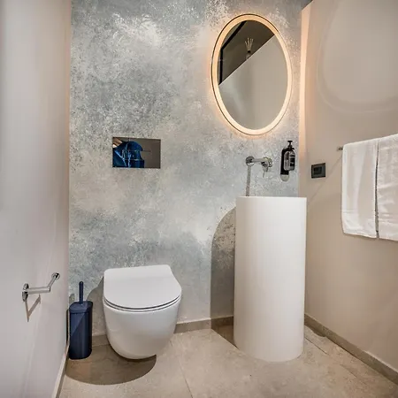 Provenza 12&4, Emma Villa Cefalù