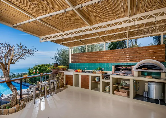 Provenza 12&4, Emma צ'פאלו